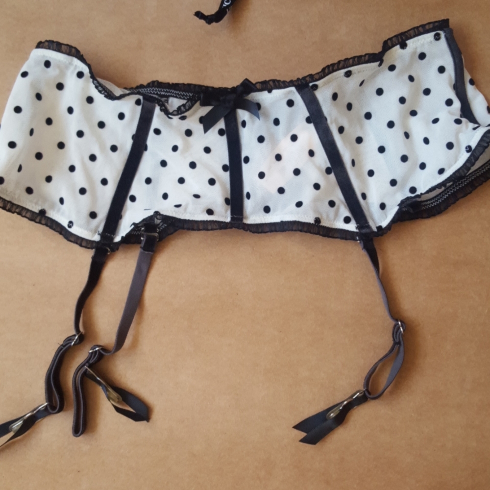 3 pcs Victoria's secret gorgeous 34C M/L medium - Picture 6 of 9
